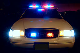 By Scott Davidson from United States (Police Car Lights) [CC BY 2.0 (http://creativecommons.org/licenses/by/2.0)], via Wikimedia Commons